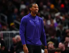 体育博彩-瓦伦西亚内部沟通备战NBA常规赛里程碑夜夏洛特黄蜂更衣室发声之后，塔图姆在澳大利亚队比赛中失利的简单介绍